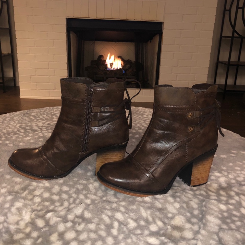 Brown leather ankle booties